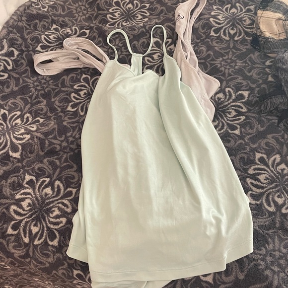 3 pk. Racerback work out tops - Picture 4 of 12